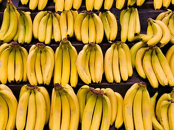 Obst, Markt, Bananen