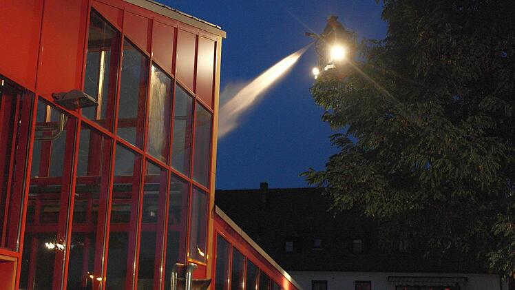 Beide Drehleitern waren im Einsatz. Foto: Peter Müller
