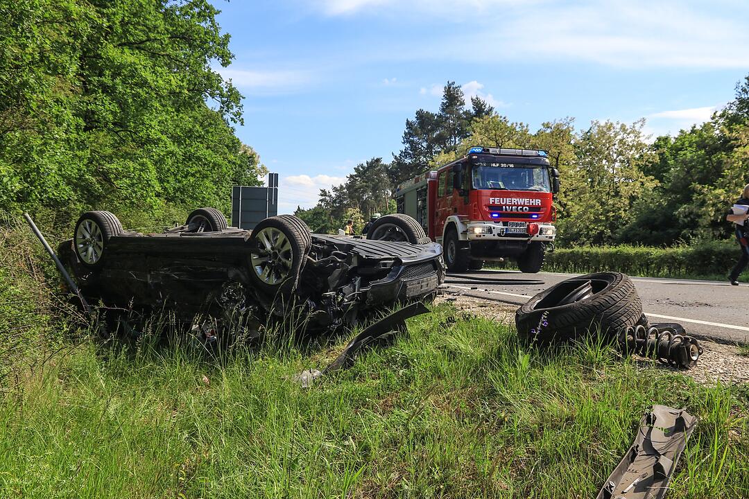 Crash mit Gegenverkehr – vier Menschen bei Strullendorf verletzt