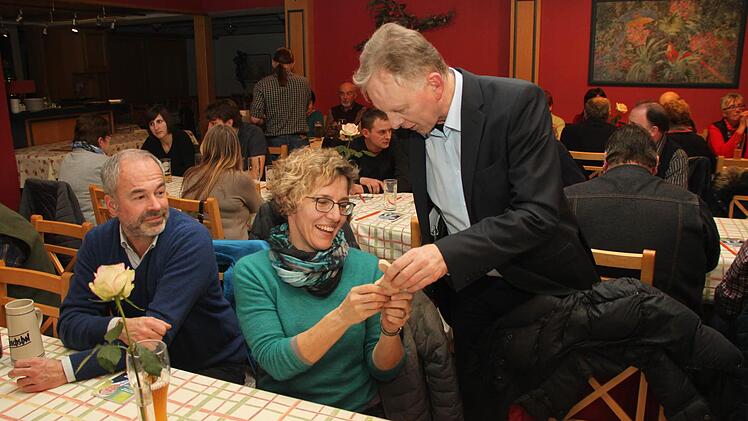 Günther Stenglein bei seiner Wahlveranstaltung in Willmersreuth. Foto: Jürgen Gärtner