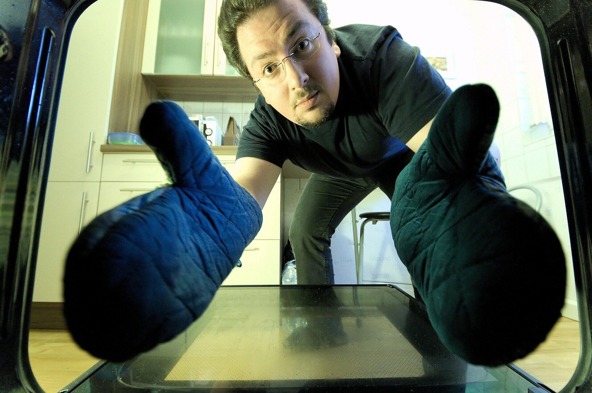 Schublade unter dem Backofen Dafür ist sie wirklich gedacht Schublade unter dem Backofen Dafür ist sie wirklich gedacht