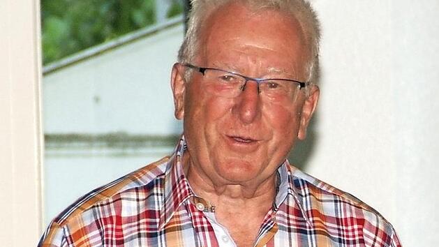 Heitere Unterhaltung bescherte der Mundartautor Wilhelm Wolpert in Trossenfurt.  Foto: sw