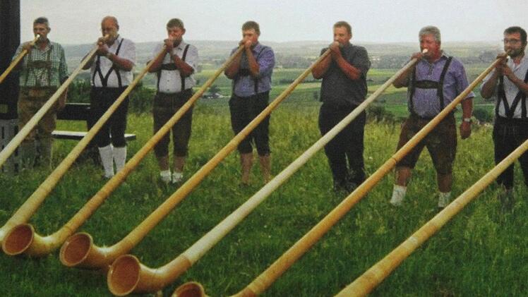 Erstmals werden sich bei der Hegeschau der BJV-Kreisgruppe Ebern auch die "Alphornbläser Haßberge" präsentieren. Foto: privat