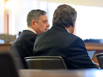 Prozessbeginn nach schwerem Unfall mit Reisebus