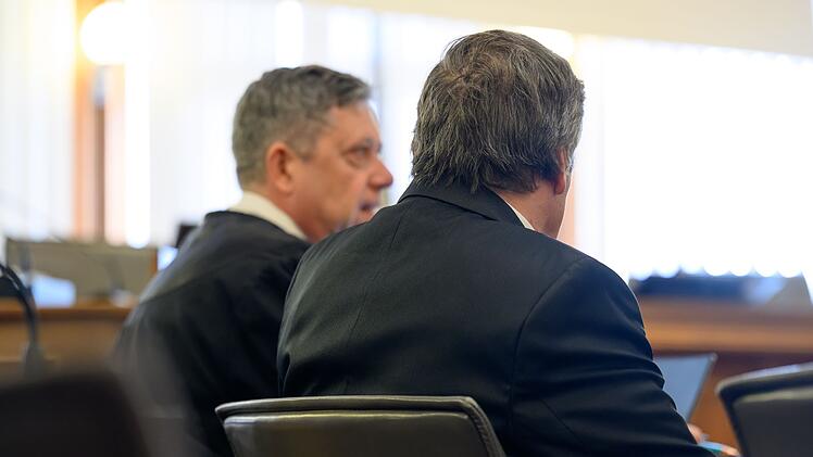 Prozessbeginn nach schwerem Unfall mit Reisebus