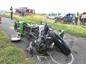Auf der B26 kam es am Donnerstag zu einem schweren Verkehrsunfall. Ein 49-j&auml;hriger Motorradfahrer kam ums Leben. Ronald Rinklef