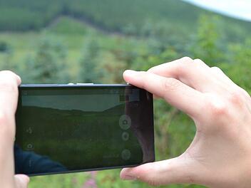 Im Geisbergbad Veithsh&ouml;chheim hat ein Mann &uuml;ber Wochen hinweg heimlich Frauen gefilmt und fotografiert. Symbolbild: pixabay.com/ allinonemovie