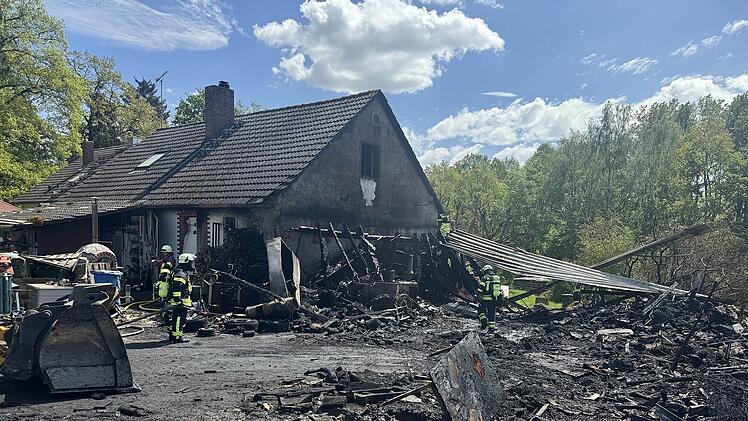 Altdorf: Explosion mit "Flammenball" - Feuerwehr erlebt böse Überraschung