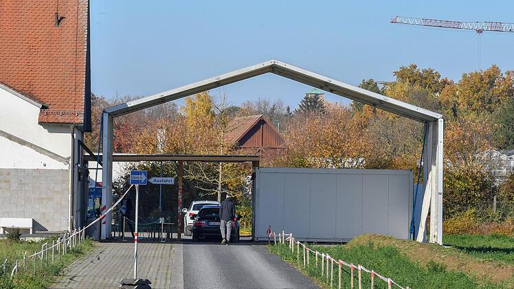 Noch gibt es die Möglichkeit freiwilliger Corona-Tests in Scheßlitz oder hier in der Bamberger Südflur. Weil aber die Laborkapazitäten ausgeschöpft sind, werden die Wartezeiten auf ein Ergebnis deutlich länger. Foto: Ronald Rinklef