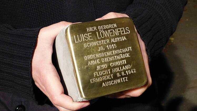 Der Stolperstein für Luise Löwenfels  Foto: Marion Krüger-Hundrup