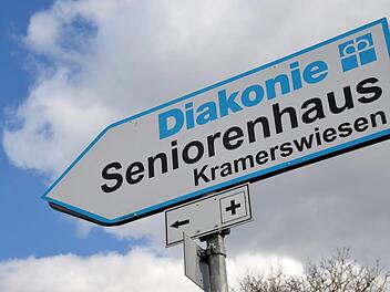 Die Corona-Fälle im Seniorenheim Kramerswiesen in Oerlenbach haben auch in anderen Einrichtungen im Landkreis Bad Kissingen für Bestürzung gesorgt. Foto: Peter Rauch