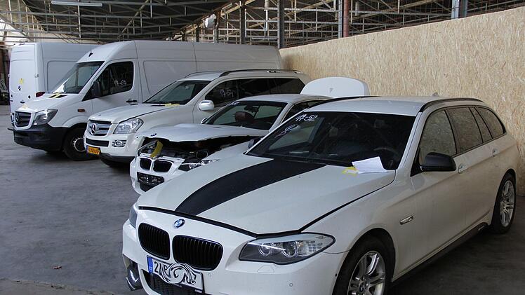Sichergestellte gestohlene Autos. Foto: Polizei