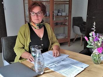 Karin Gebhard hatte gehofft, mit ihrem Antrag beim Jobcenter in Bad Kissingen schnelle Hilfe zu bekommen. Foto: Ellen Mützel