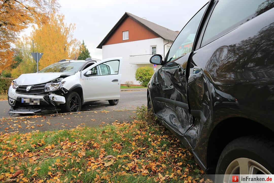 Rauhenebrach: Seat und Dacia kollidieren