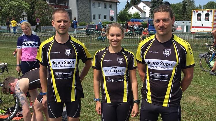 Die Gaustadter DJK-Triathleten (von links)  Max Minges, Ramona Baiersdorfer und Christian Habermüller. Foto: privat