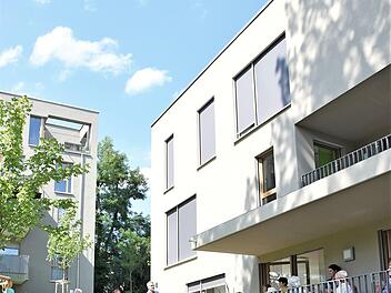 Die Festgemeinde bei der Einweihung