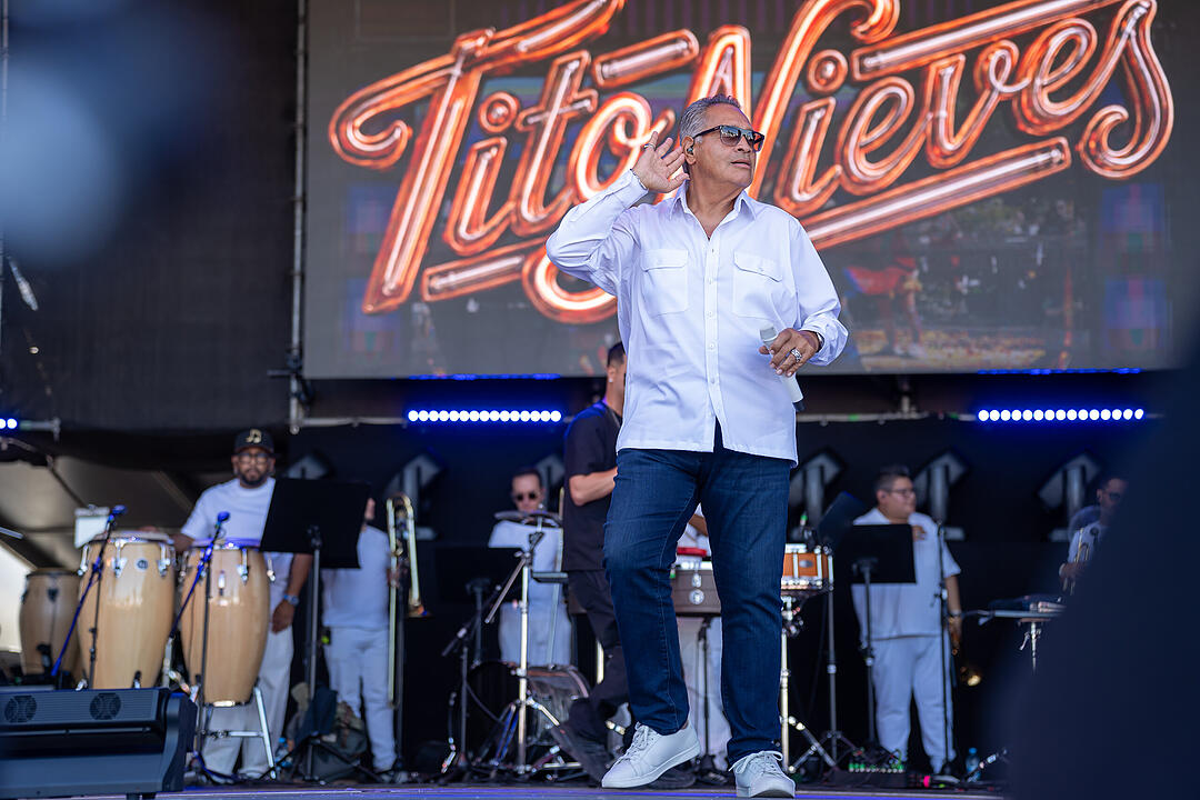 Mit vielen internationalen und nationalen Live-Acts.