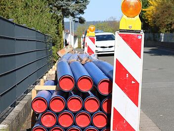 In der Ferdinand-Brandt-Straße ist alles für die Bauarbeiten vorbereitet.Foto: Katrin Geyer
