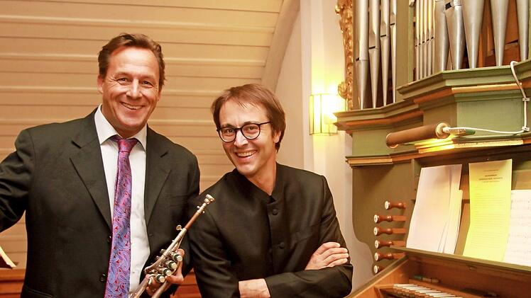 Als wahre Meister auf ihren Instrumenten zeigten sich bei ihrem Konzert in Gleisenau Trompeter Markus Mester und Principal-Organist Christian Schmitt, beide von den Bamberger Symphonikern.  Foto: Günther Geiling
