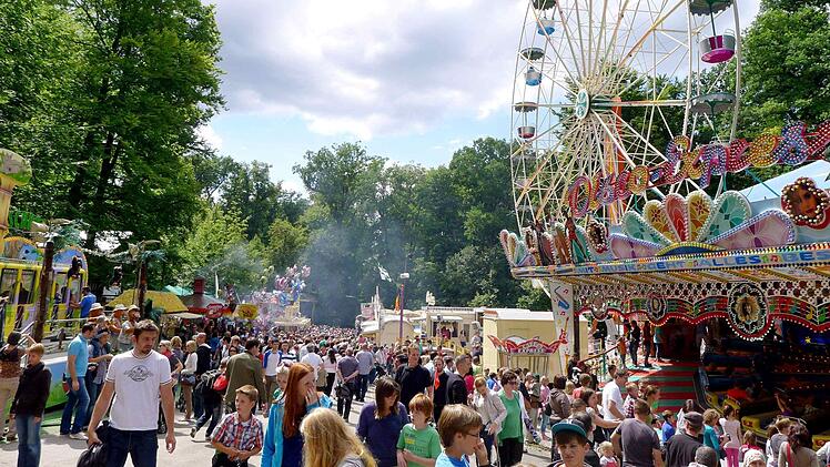 Forchheimer Annafest 2022 startet am Freitag - Stadt kündigt erleichterte Anreise an