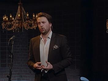 Der Bariton Daniel Carison interpretiert Beethovens Liederzyklus in der Reihe "Klassik am Sonntag".Foto: Screenshot/Video Martin Trepl