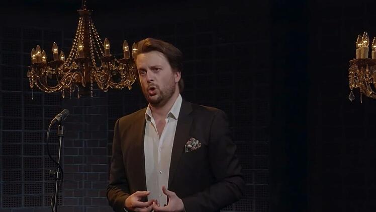 Der Bariton Daniel Carison interpretiert Beethovens Liederzyklus in der Reihe "Klassik am Sonntag".Foto: Screenshot/Video Martin Trepl