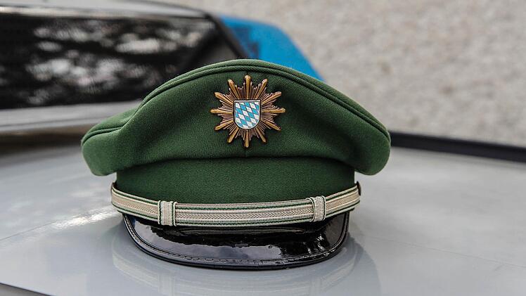 Kurioser Diebstahl in Bad Kissingen: Unbekannte T&auml;ter haben zwei frisch gesetzte Obstb&auml;ume entwendet. Symbolfoto: Christopher Schulz