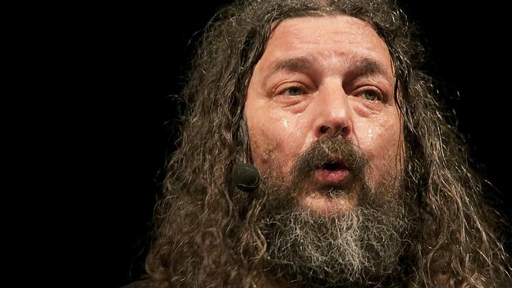 Hard-Core Comedian "Bembers" gastierte in der Stadthalle Ebermannstadt.  Josef Hofbauer