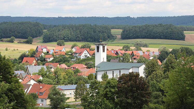 Jedes Jahr wird an die einstige Weihe des Gotteshauses auch mit zwei feierlichen Gottesdiensten (Sonntag und Montag) erinnert. Foto: Jasmin Herbst