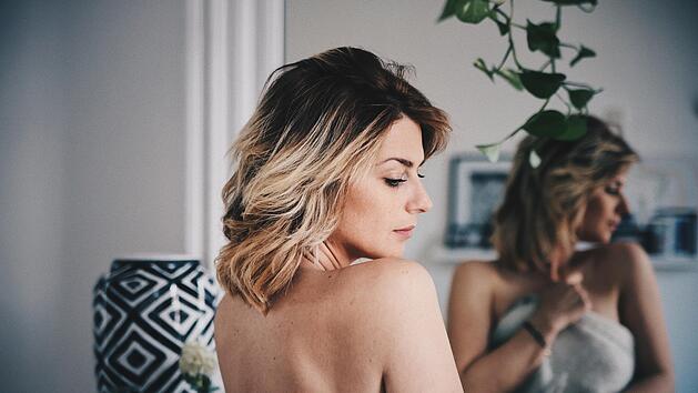 Haben Frauen mit zunehmendem Alter weniger Lust auf Sex? Die Lust im Bett muss mit dem Alter nicht automatisch nachlassen. Symbolbild: unsplash.com