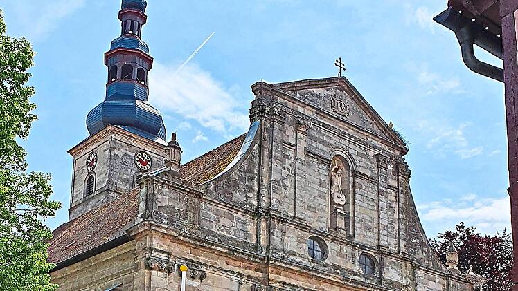 Die Kirchweih findet zu Ehren der r&ouml;misch-katholischen, denkmalgesch&uuml;tzten Pfarrkirche St. Georg statt. Johanna Blum