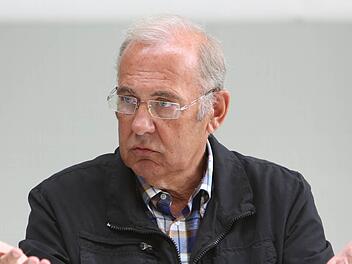 Gut schaut er aus. Erholt könnte man meinen. Zumindest auf den ersten Blick. Doch auch nach den Pfingstferien nimmt "Familien-Affäre" den scheidenden Landtagsabgeordneten Eduard Nöth (CSU) schwer mit. Fotos: Barbara Herbst