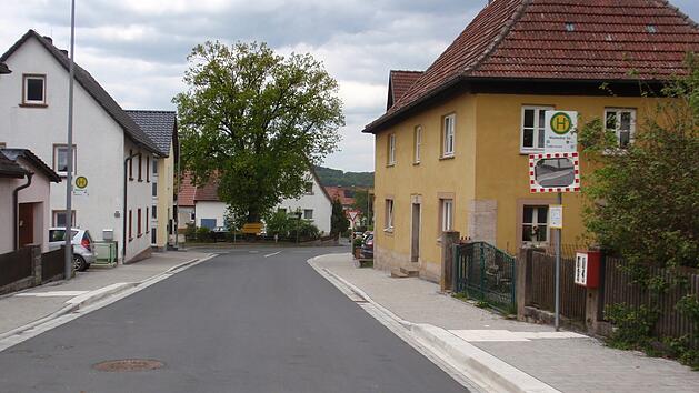 Kreis Lichtenfels: Falschparker gefährden Kinder - Eltern besorgt