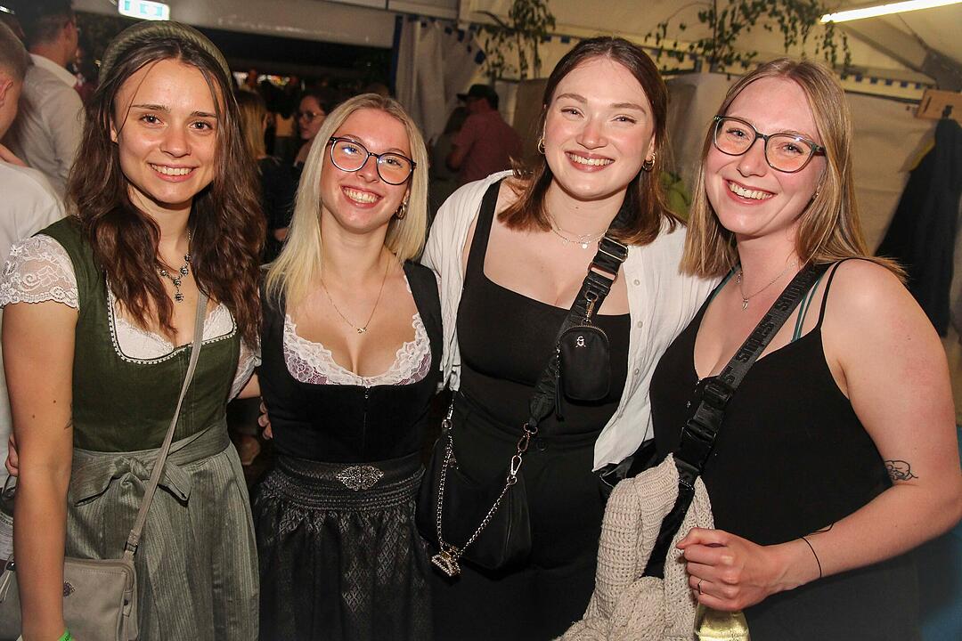 Hirschberglein feiert sein legend&auml;res Bergfest.