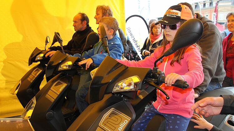 Auch Kinder können ihr Fahrkönnen testen.