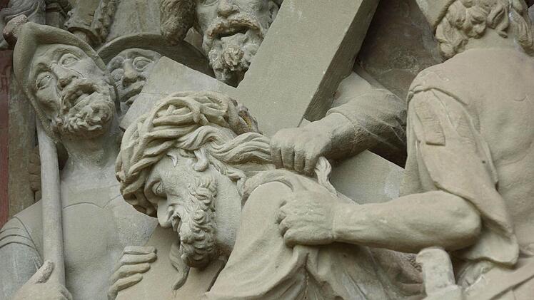 Die Gesichter der Figuren sind ausdrucksstark gestaltet.Foto: Arkadius Guzy