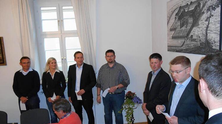 Die Neuen bei der Vereidigung Foto: Walter Hanslok