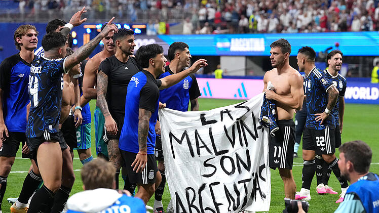 Nach Triumph &uuml;ber England: Argentinien-Stars sorgen f&uuml;r WM-Eklat