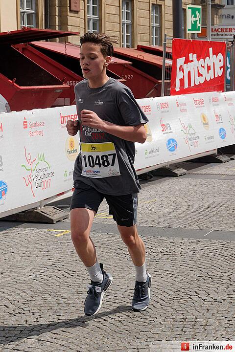 Weltkulturerbelauf 2017 in Bamberg: Der Zieleinlauf am Maxplatz