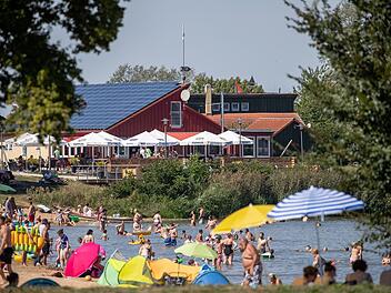 Gunzenhausen: Keine Blaualgen mehr am Altmühlsee - Badestrände wieder nutzbar