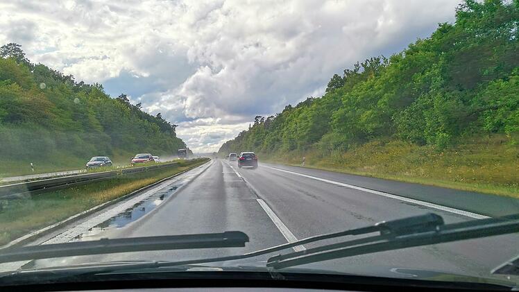 Auf der A73 wird ab Samstag gebaut.