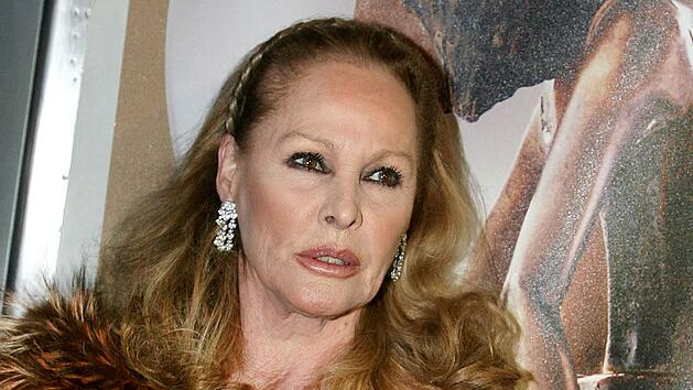 Ursula Andress