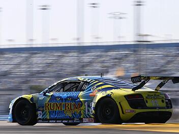 In diesem auffällig lackierten Audi R8 Grand Am mit der Nummer 13 bestreitet Christopher Haase das 24-Stunden-Rennen in Daytona Beach. Foto: Audi