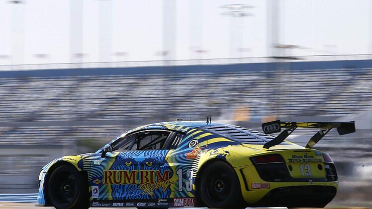 In diesem auffällig lackierten Audi R8 Grand Am mit der Nummer 13 bestreitet Christopher Haase das 24-Stunden-Rennen in Daytona Beach. Foto: Audi