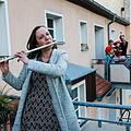 Auch in Bamberg wurde am Sonntag auf den Balkonen musiziert. Fotos: Matthias Hoch