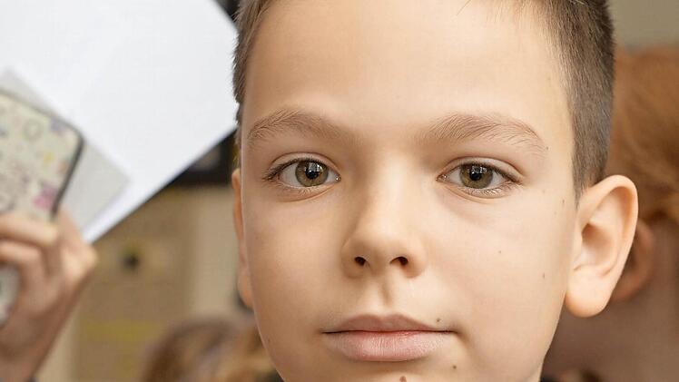 Niklas (9) aus Kirchehrenbach : "Ich fand's richtig toll heute und auch sehr spannend, wie man Tagebücher ganz ohne Papier und Tinte schreiben kann! Und ich finde es interessant, dass die Tagebücher von den einzelnen Bäumen ganz unterschiedlich aussehen." Foto: Ronald Rinklef