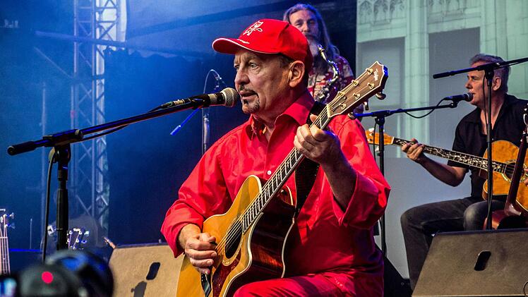 Impressionen vom Gastspiel der Spider Murphy Gang beim "Tambacher Sommer"Foto: Jochen Berger