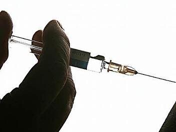 Schutzimpfungen können das Risiko einer Ansteckung mit Windpocken deutlich verringern. Symbolfoto: Ralf Hirschberger/dpa