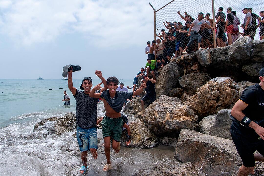 Migranten in Spanien-Exklave Ceuta