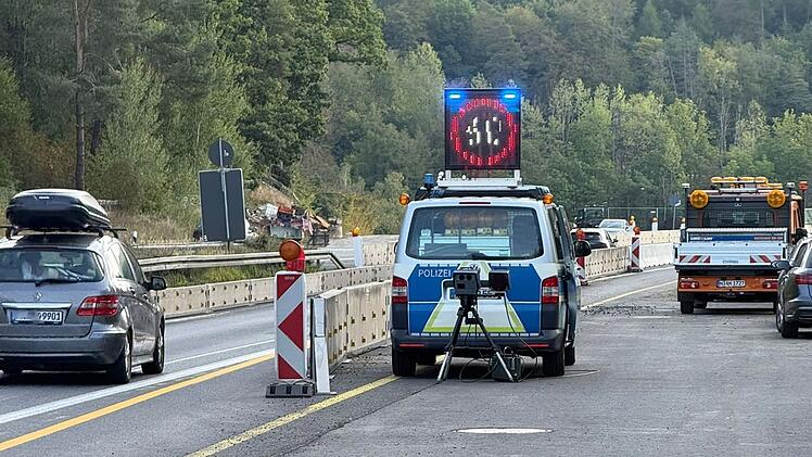 Baustelle auf A7 bei Bad Br&uuml;ckenau: Tempolimit und Kontrollen